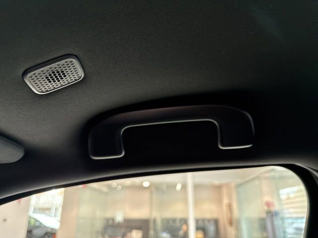 Used 2024 Toyota Tacoma TRD Off-Road image 31