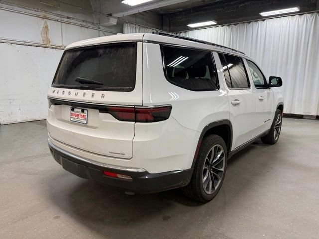 Used 2022 Jeep Wagoneer Series III w/ Premium Group I AWD/4WD image 5