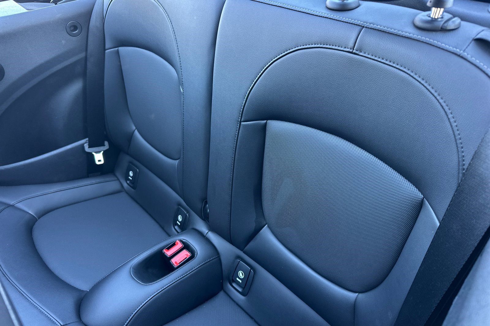 Used 2020 MINI Cooper S image 16