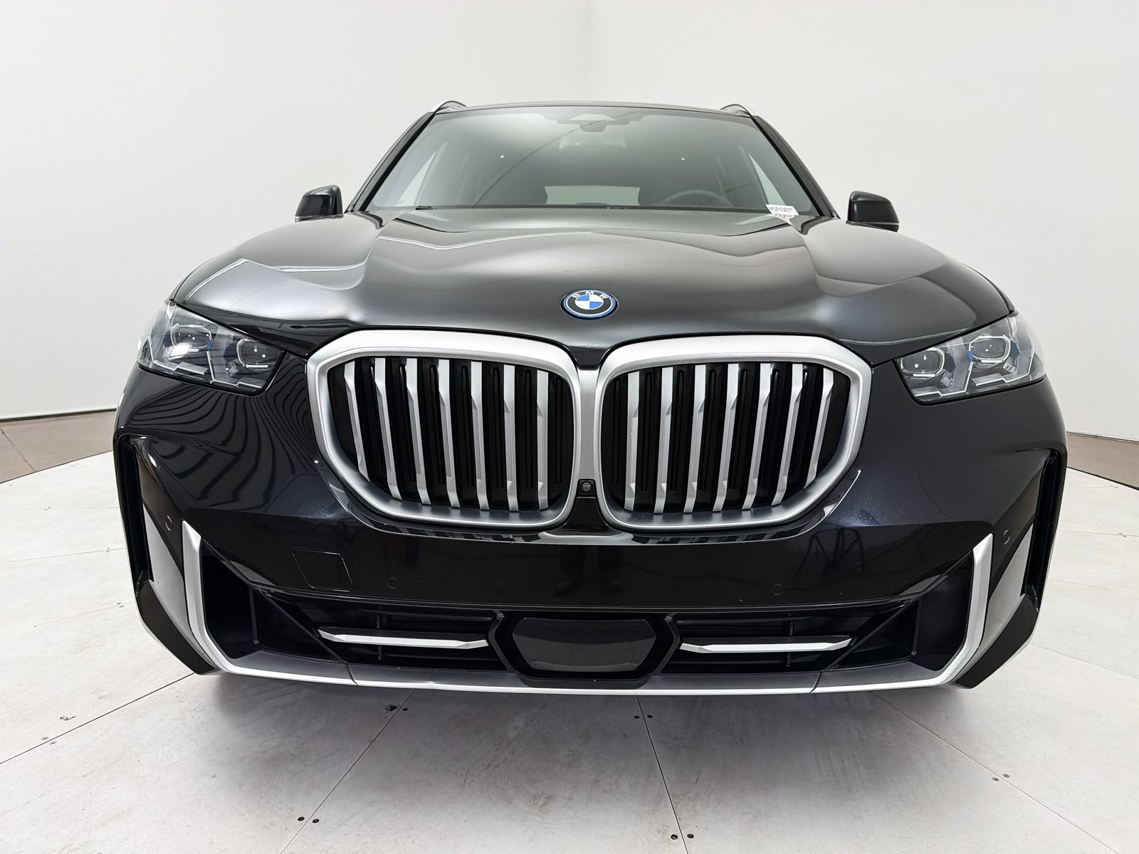 Used 2024 BMW X5 xDrive50e AWD/4WD image 12