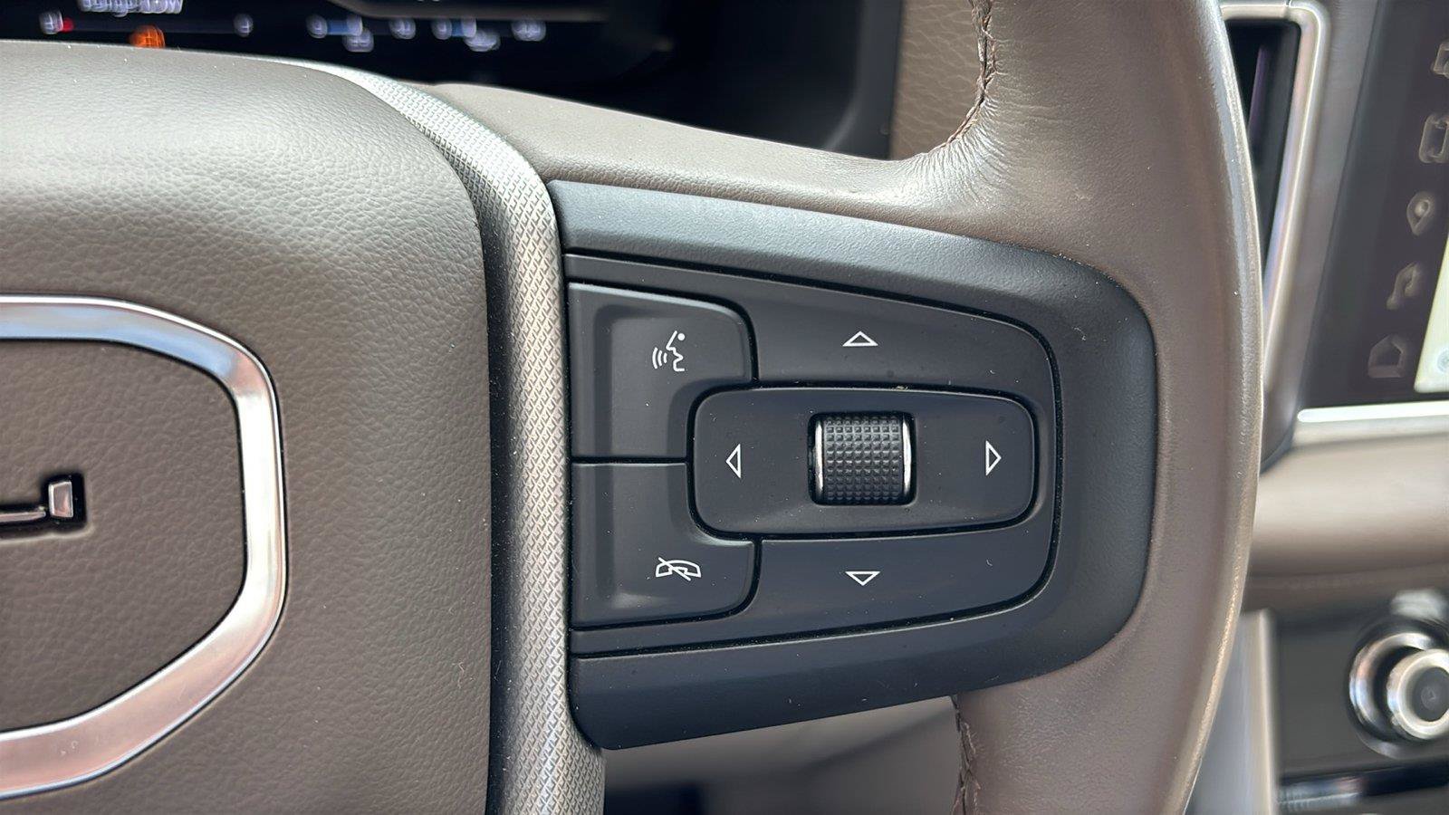 Used 2022 GMC Yukon Denali AWD/4WD image 33