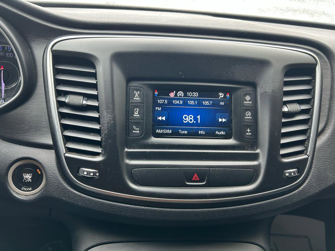 Used 2015 Chrysler 200 Limited w/ Convenience Group image 21