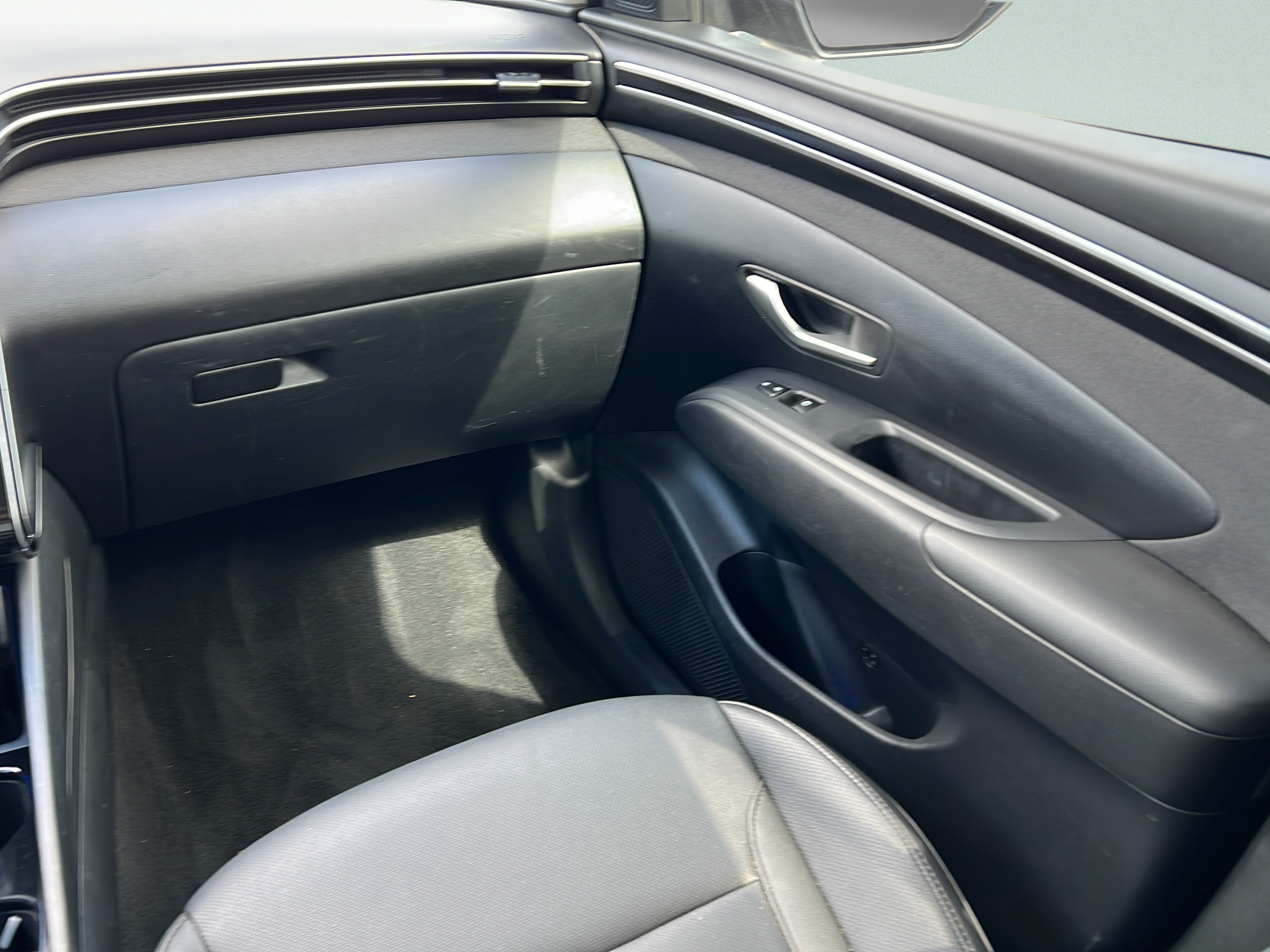 Certified 2024 Hyundai Tucson SEL w/ Convenience Package FWD image 16