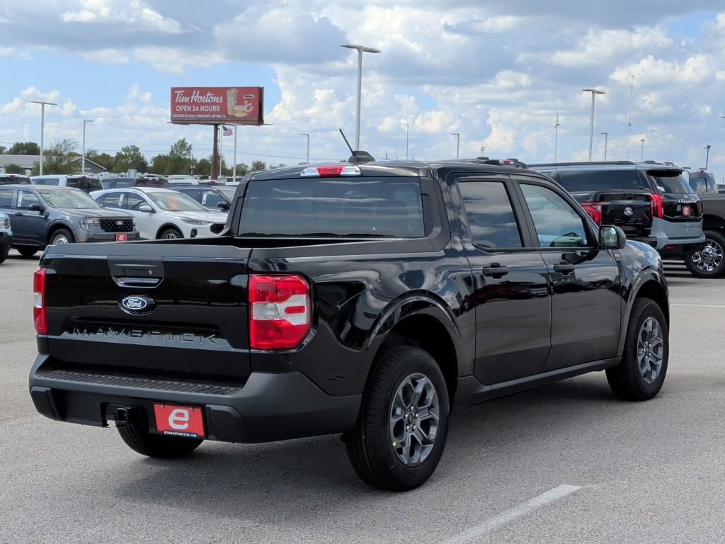 New 2026 Ford Maverick XLT FWD image 8