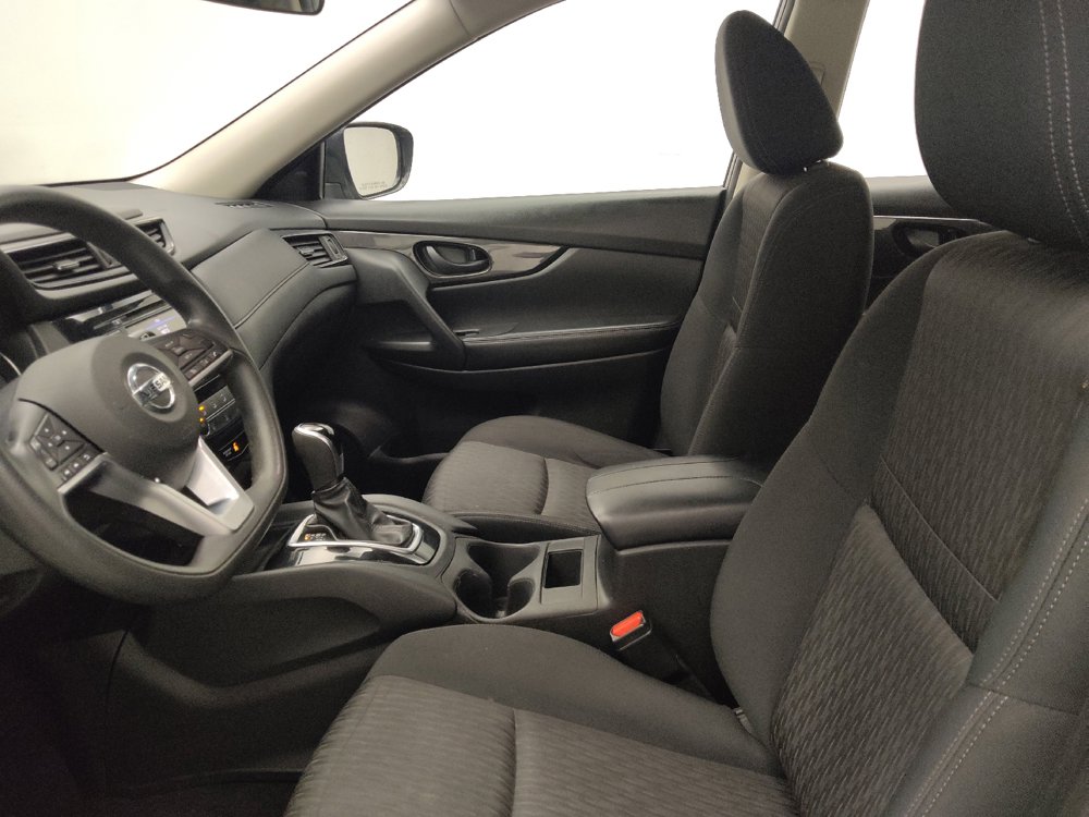 Used 2020 Nissan Rogue S FWD image 17