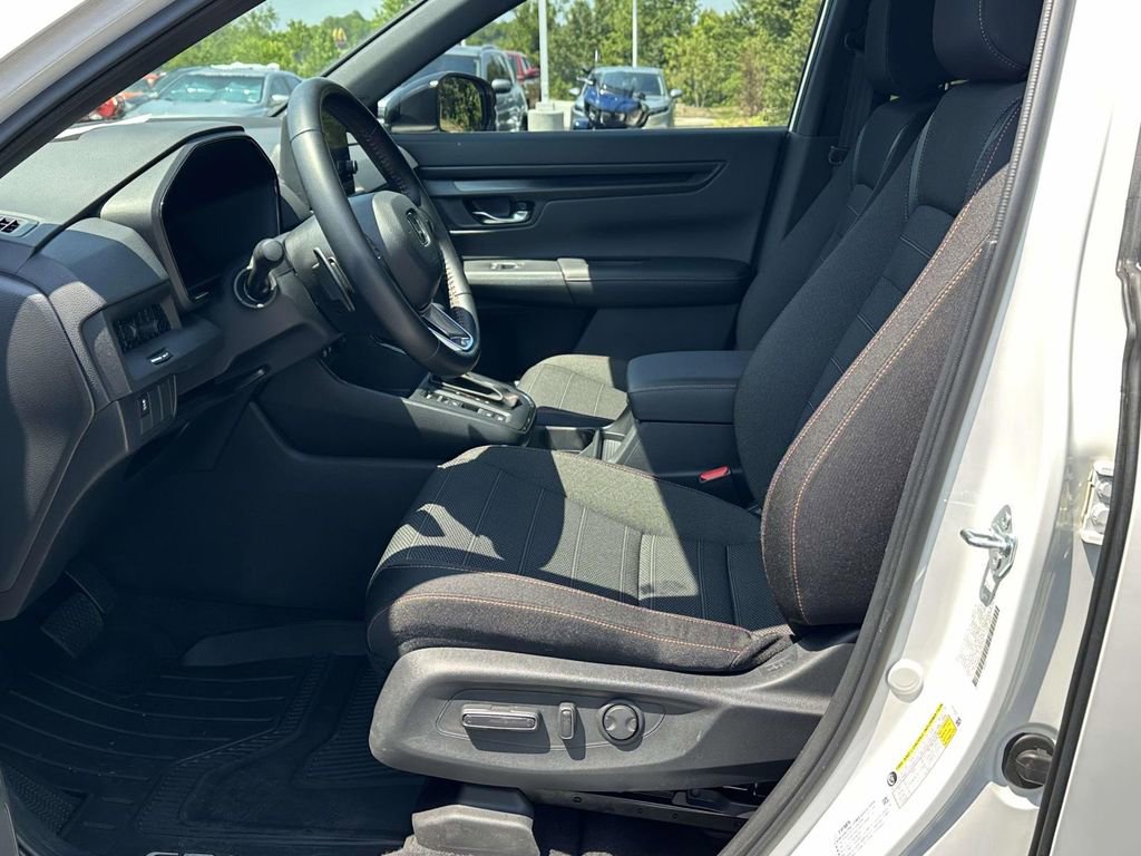 Certified 2025 Honda CR-V Sport image 4
