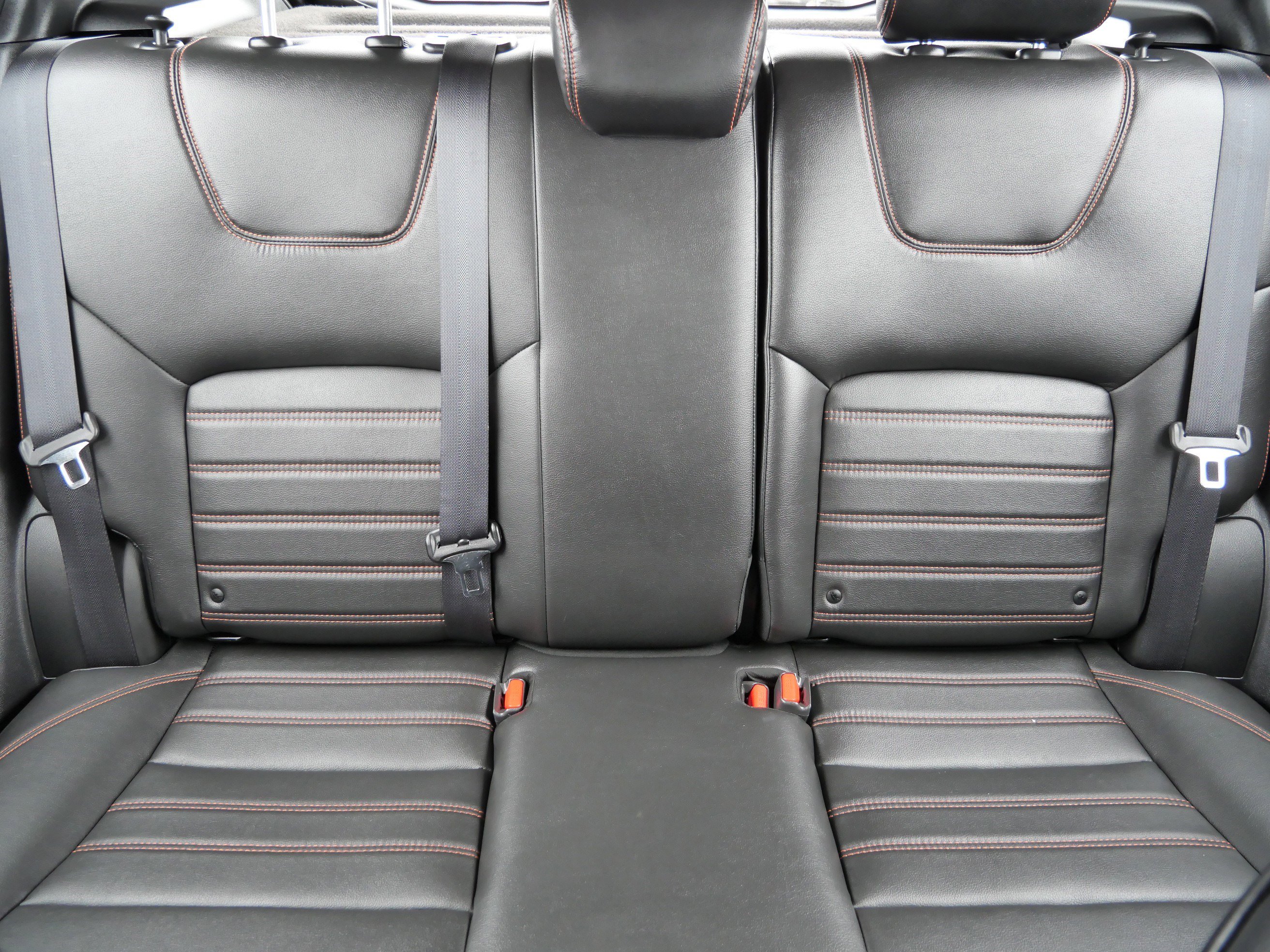 Used 2019 Nissan Kicks SR w/ SR Premium Package image 13