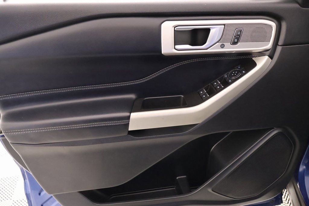 Used 2021 Ford Explorer Limited image 18