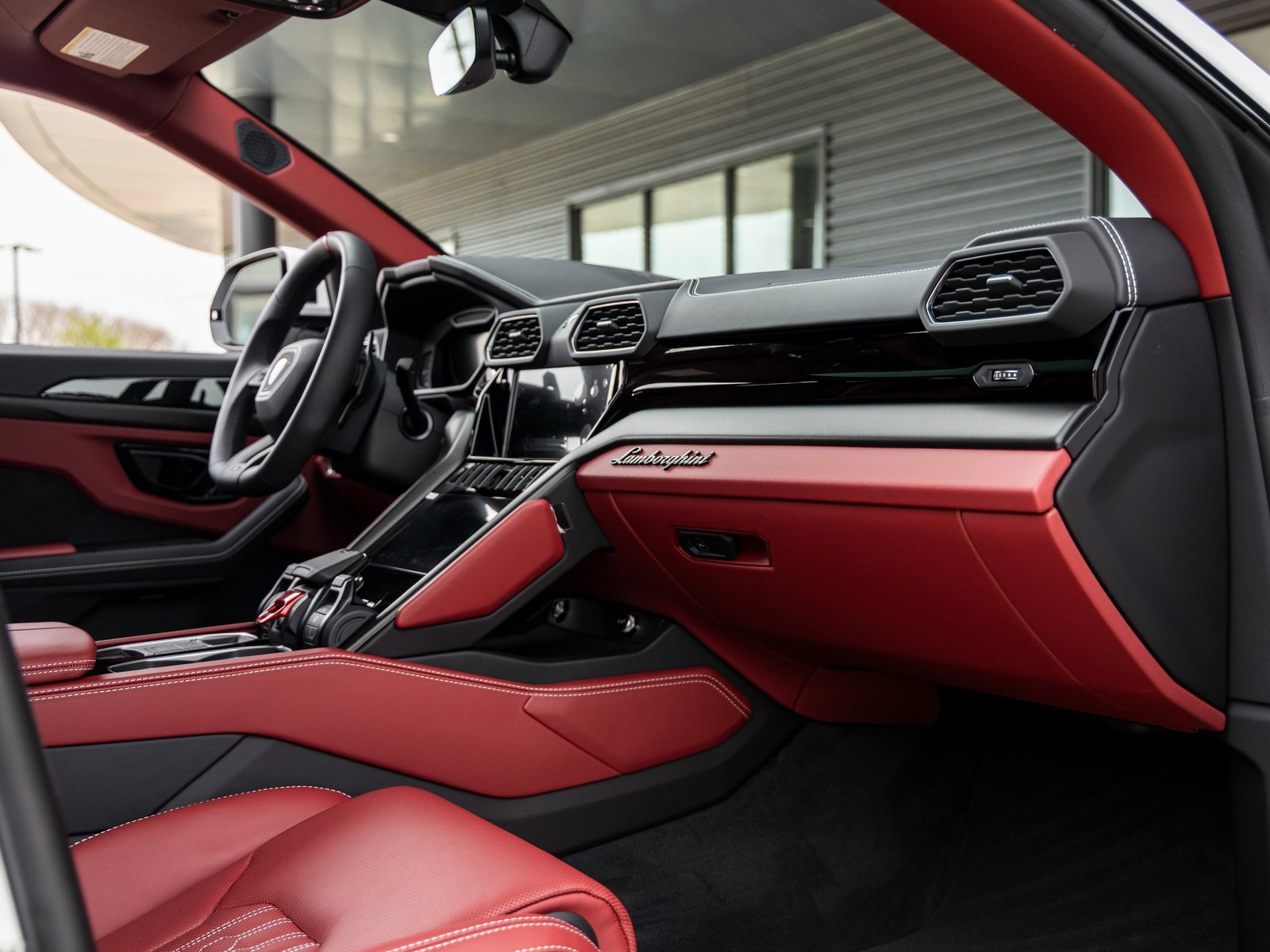 Used 2024 Lamborghini Urus S image 46