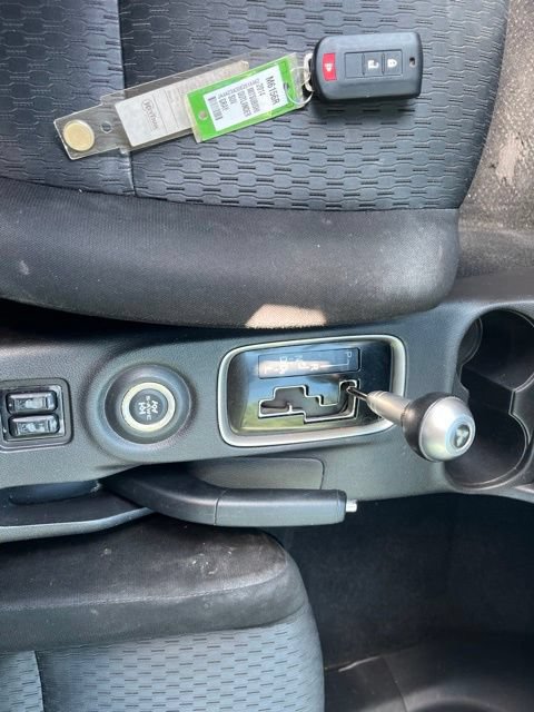 Used 2014 Mitsubishi Outlander SE AWD/4WD image 21