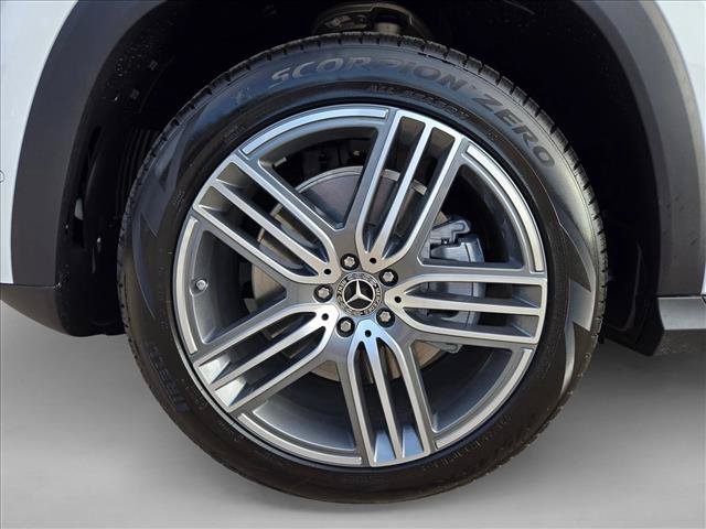 Certified 2026 Mercedes-Benz GLS 450 4MATIC image 10
