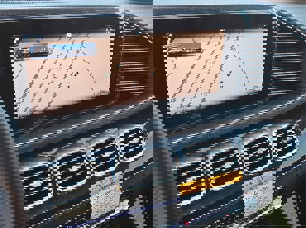 New 2025 Mercedes-Benz GLE 450e 4MATIC image 19