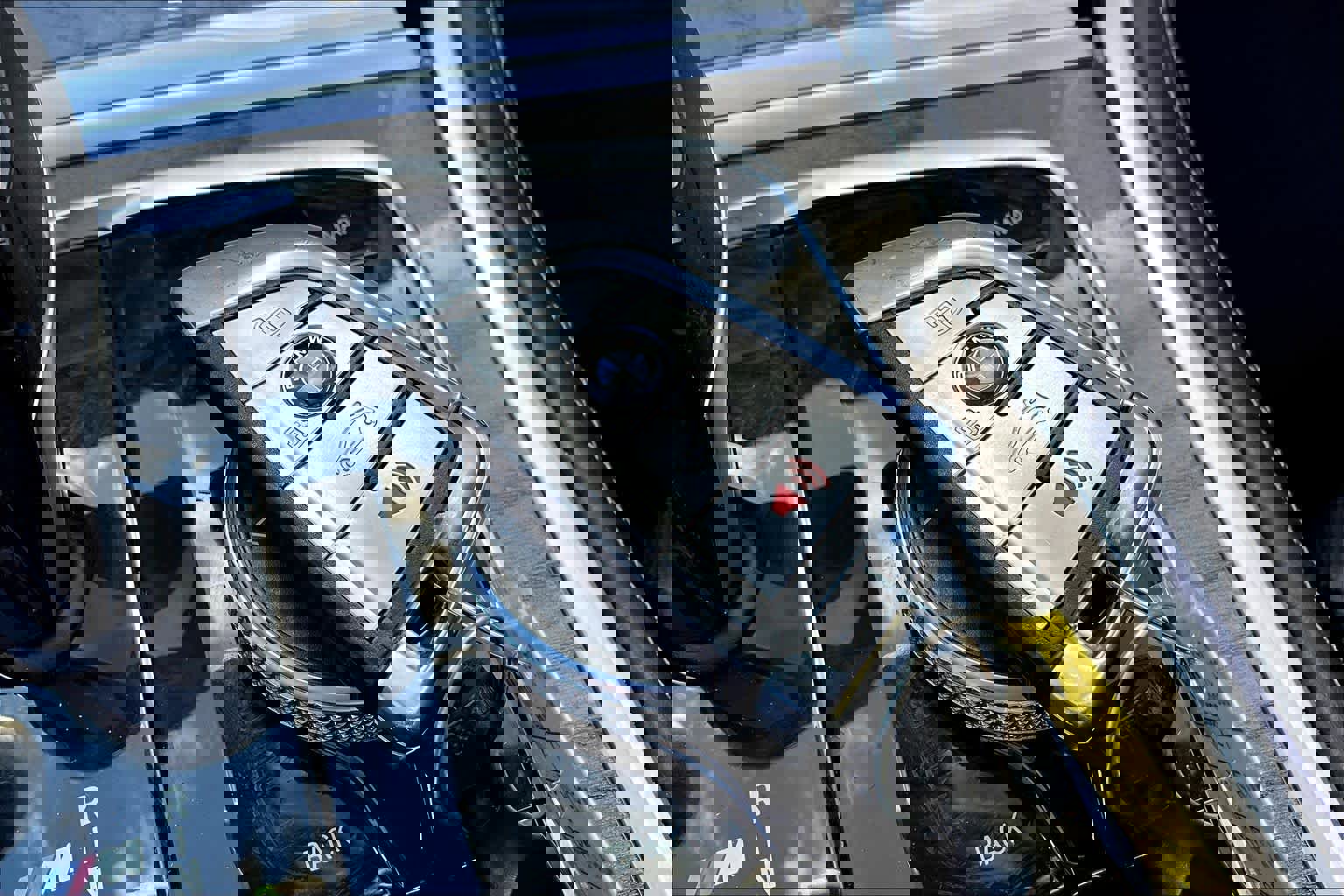 Used 2019 BMW M850i xDrive Convertible image 14