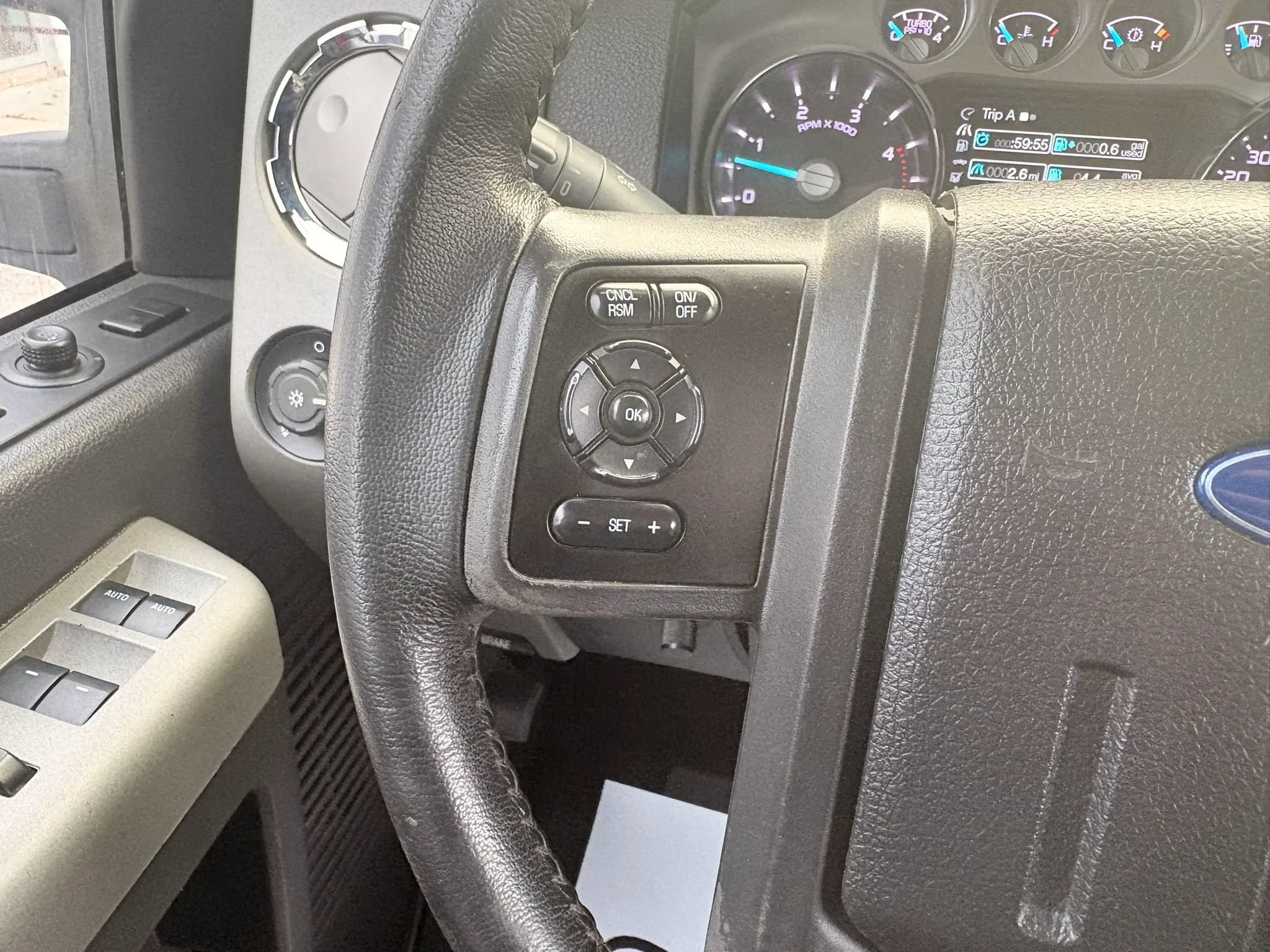 Used 2015 Ford F250 Lariat w/ Lariat Ultimate Package AWD/4WD image 19