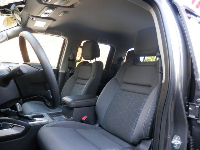 Used 2025 Nissan Frontier SV AWD/4WD image 18