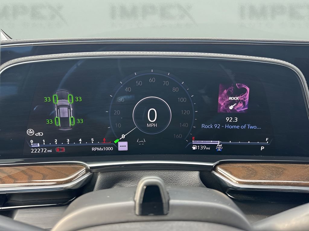 Used 2024 Cadillac Escalade ESV Premium Luxury Platinum image 27