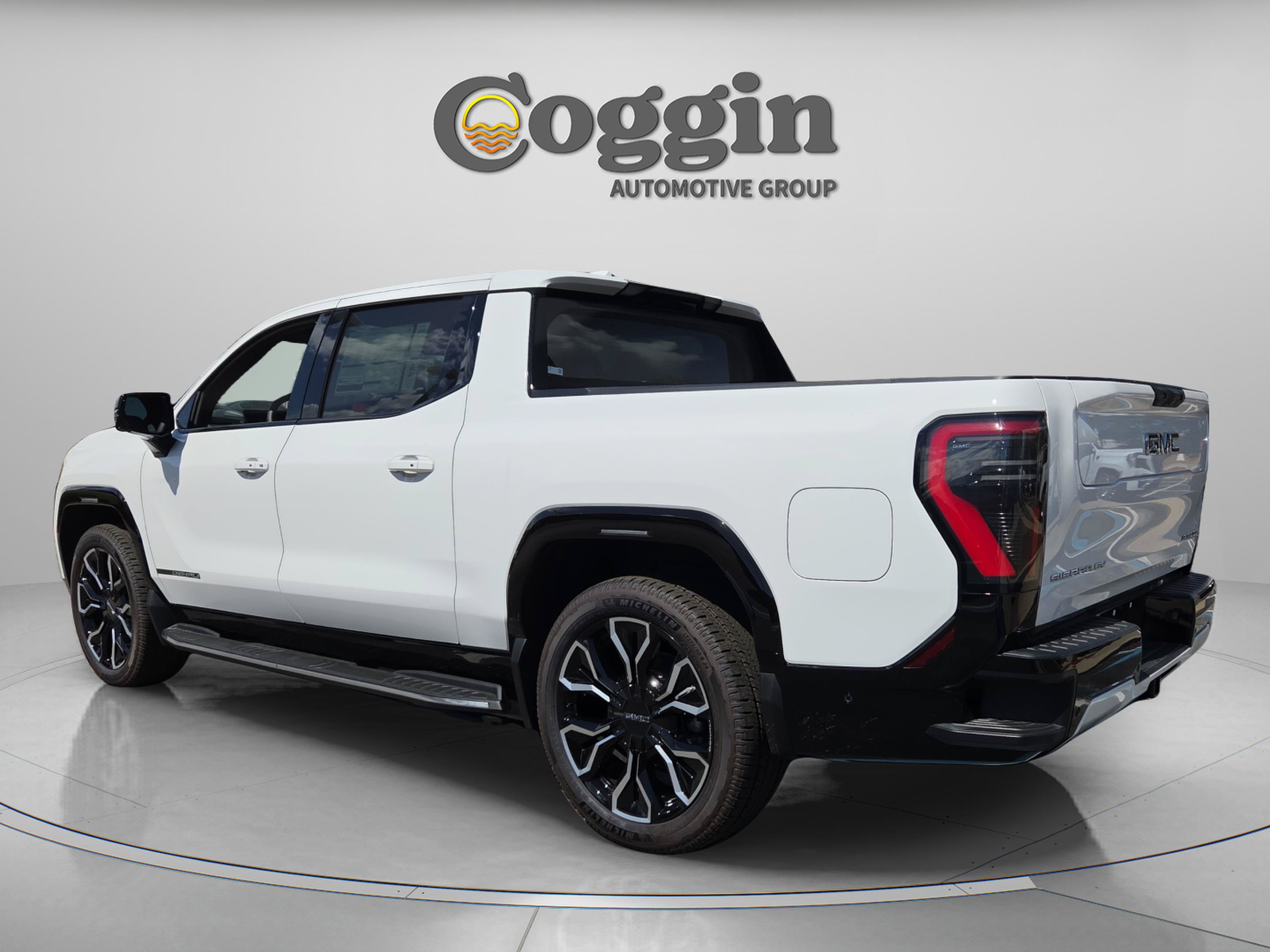 New 2025 GMC Sierra EV Denali AWD/4WD image 3