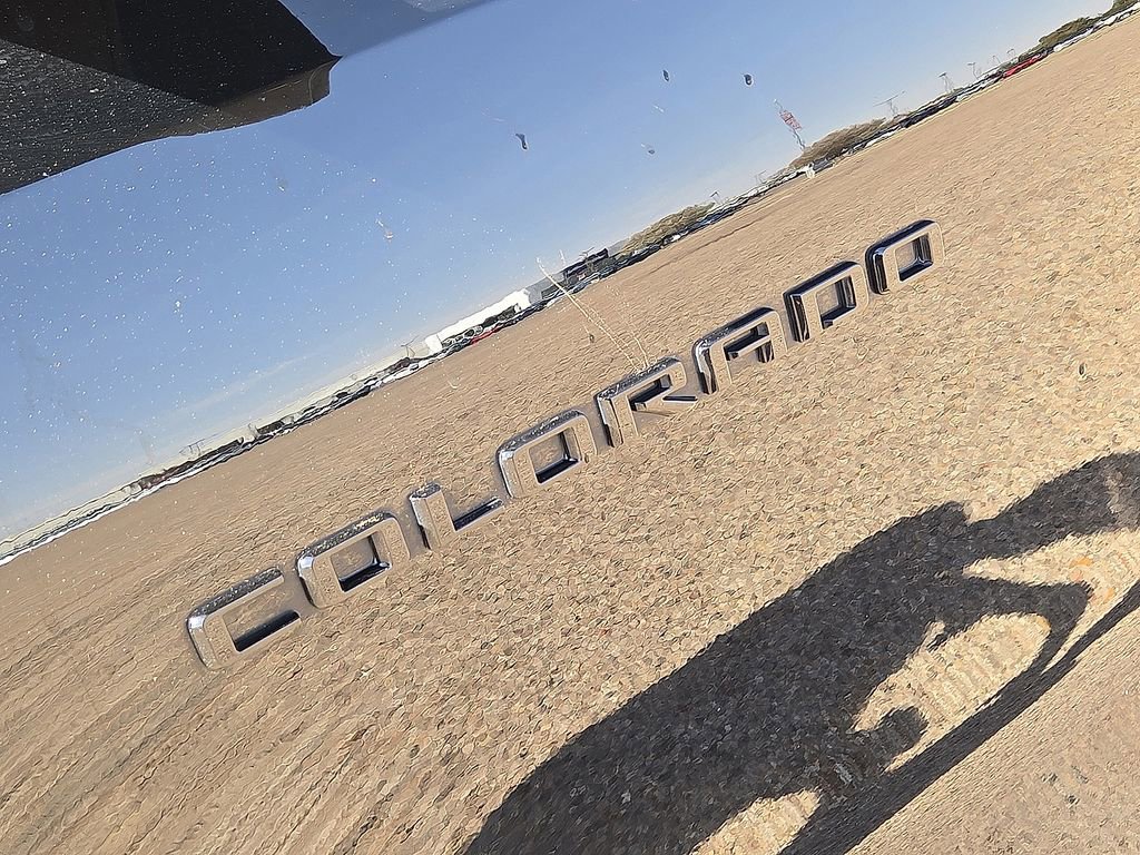 Used 2023 Chevrolet Colorado Z71 w/ Z71 Convenience Package 2 image 11
