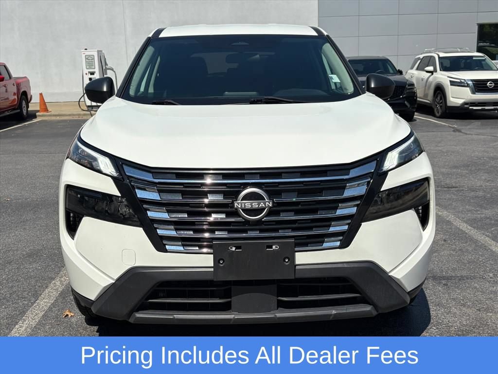 Used 2024 Nissan Rogue S AWD/4WD image 4