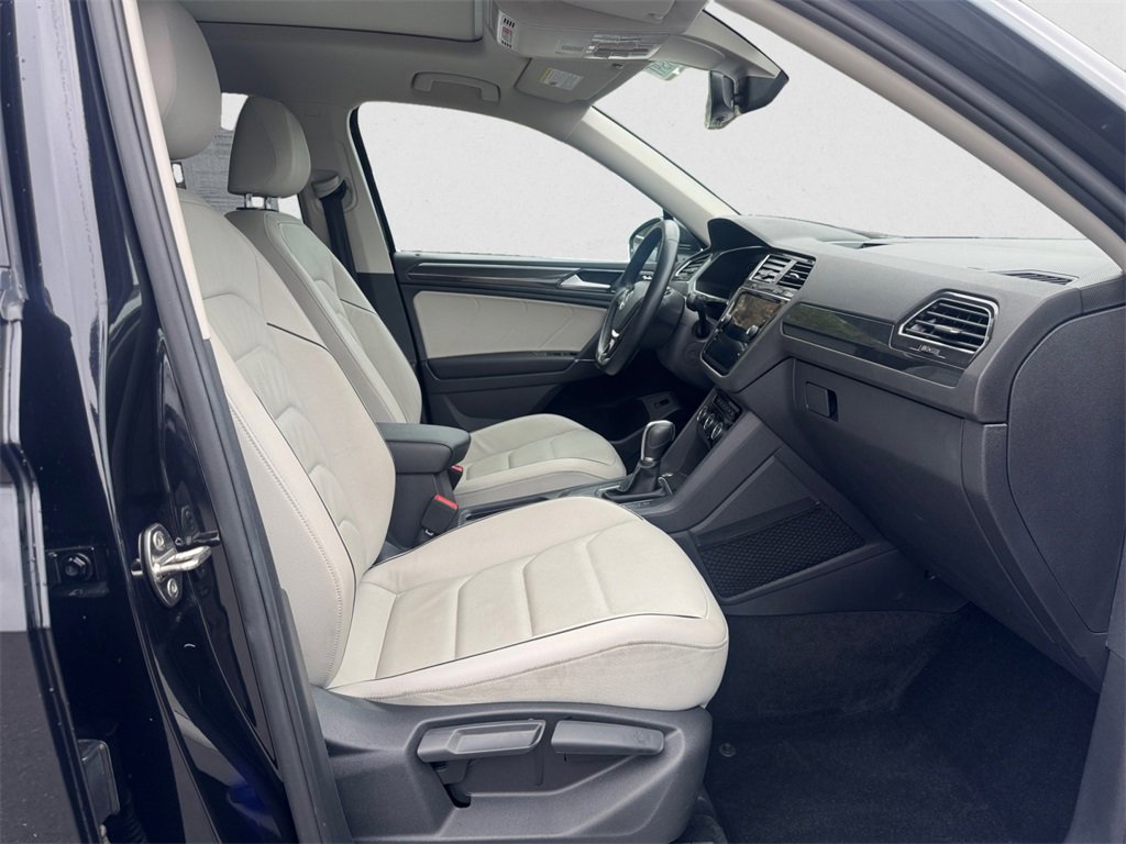Used 2018 Volkswagen Tiguan SEL Premium image 15