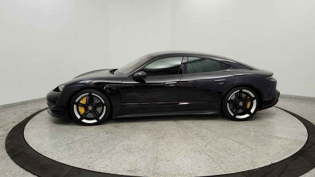 Used 2022 Porsche Taycan Turbo S image 2