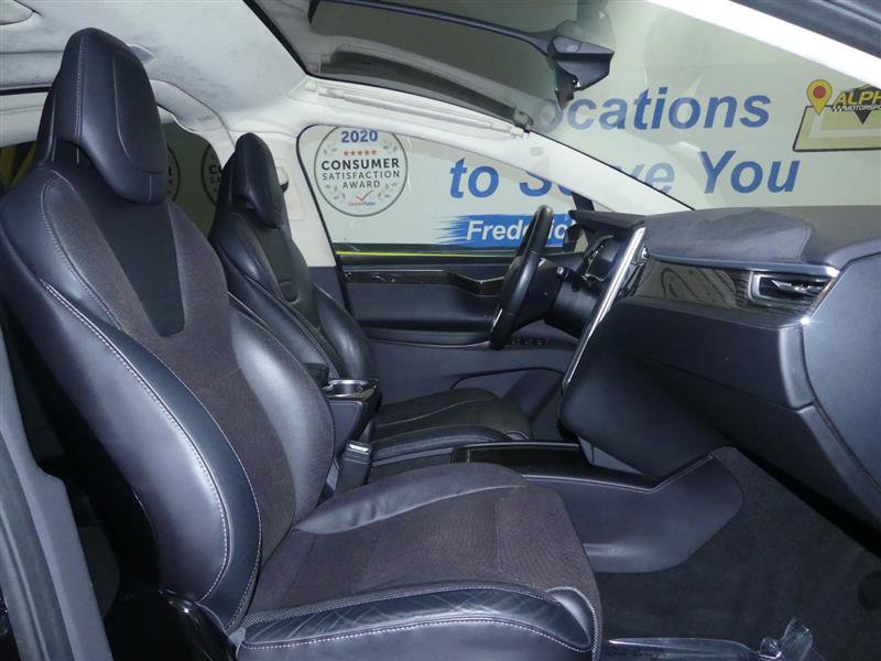 Used 2016 Tesla Model X 90D image 9