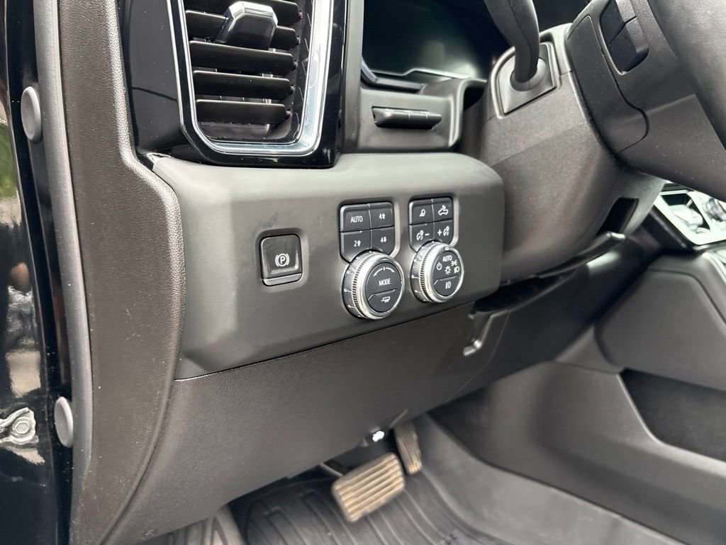 Used 2025 GMC Sierra 2500 Denali w/ Denali Reserve Package AWD/4WD image 16