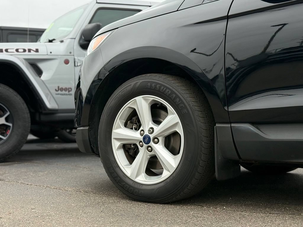 Used 2016 Ford Edge SE AWD/4WD image 35