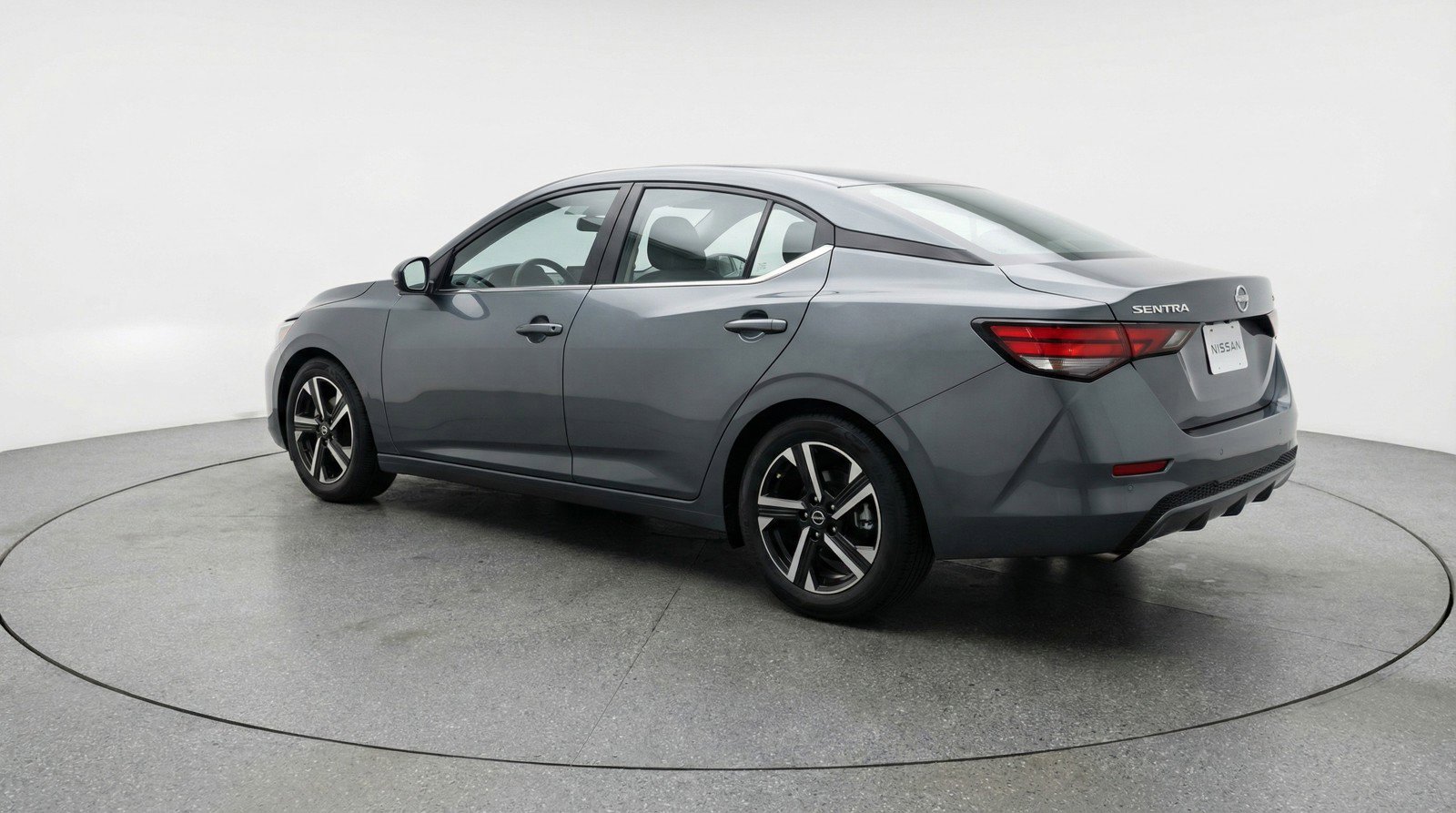 Used 2025 Nissan Sentra SV image 6