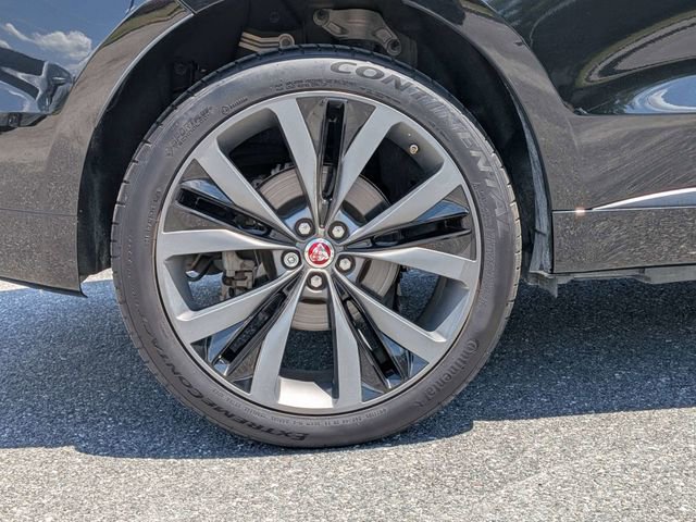 Used 2020 Jaguar F-PACE R-Sport image 12