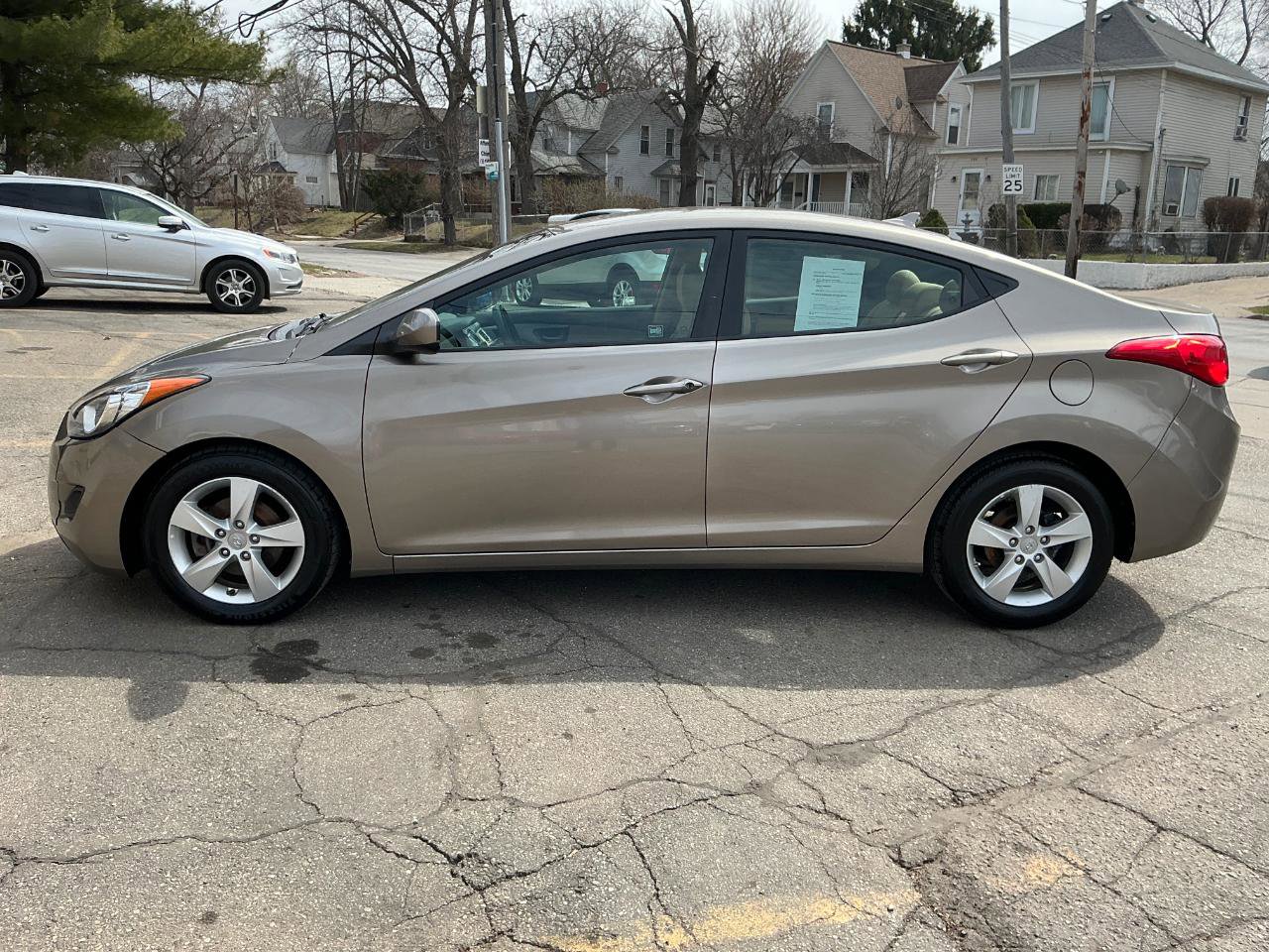 Used 2013 Hyundai Elantra GLS FWD image 6