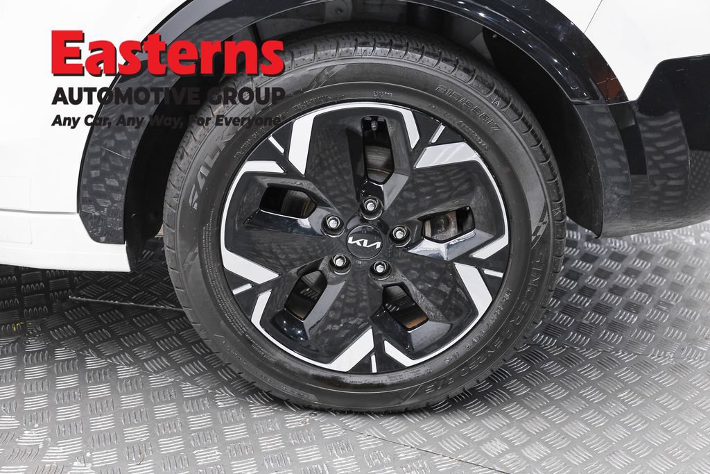 Used 2023 Kia Niro Wind w/ Wind Preserve Package FWD image 8