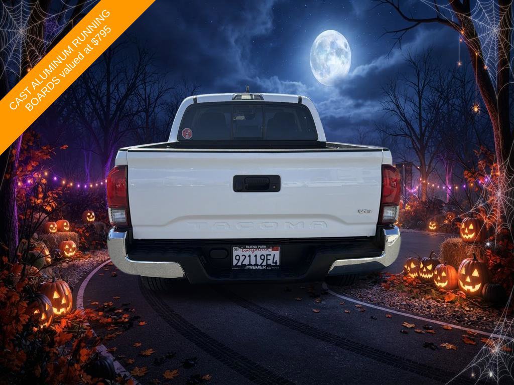 Used 2020 Toyota Tacoma SR5 RWD image 4