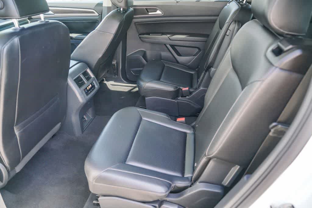 Used 2019 Volkswagen Atlas SE w/ Panoramic Sunroof Package FWD image 17