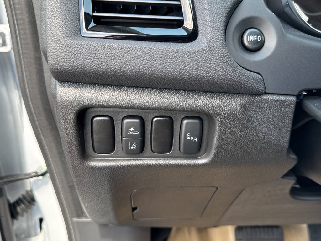 New 2027 Mitsubishi Outlander Sport SE FWD image 15