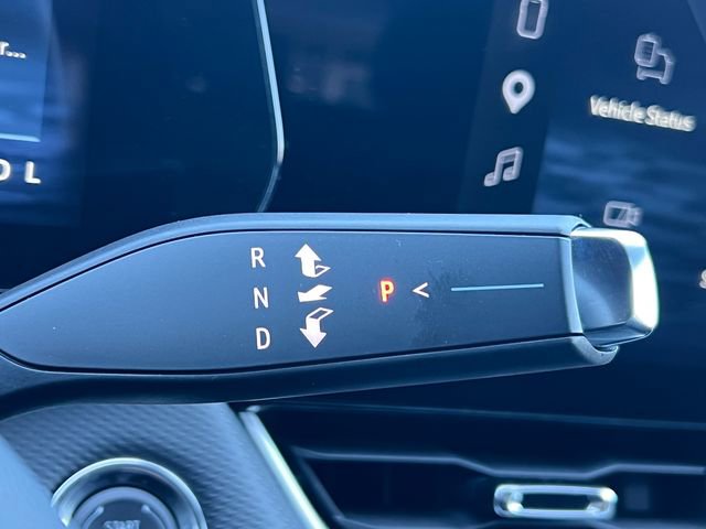 Used 2026 Chevrolet Equinox LT AWD/4WD image 28