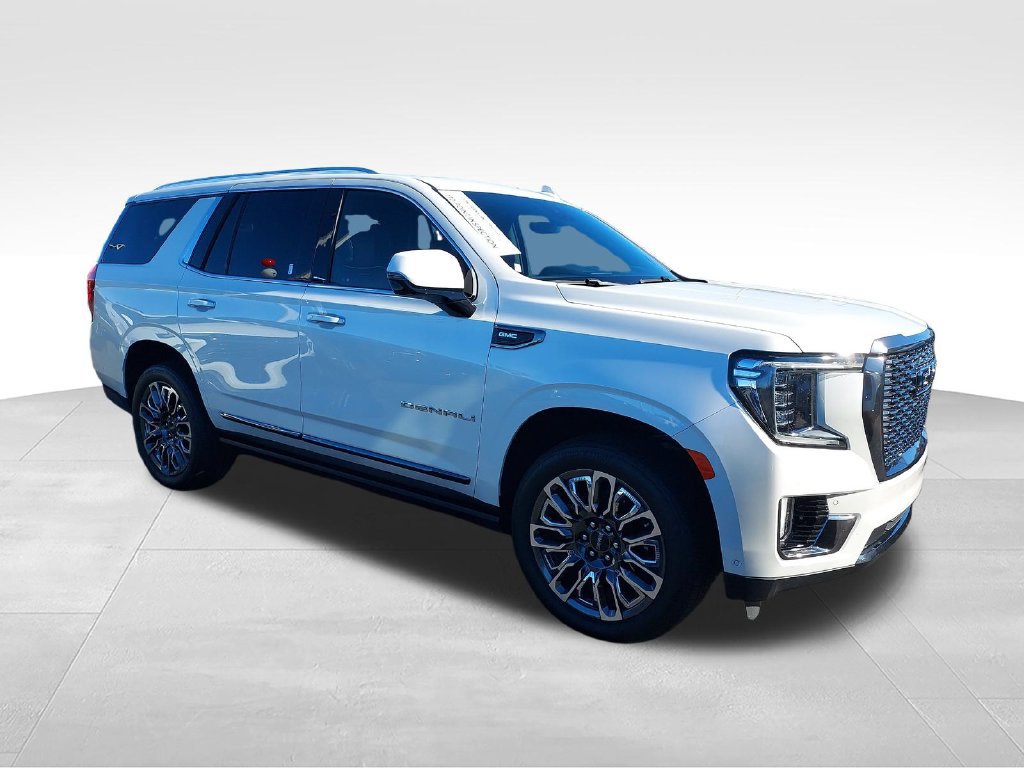 Used 2024 GMC Yukon Denali Ultimate AWD/4WD image 7