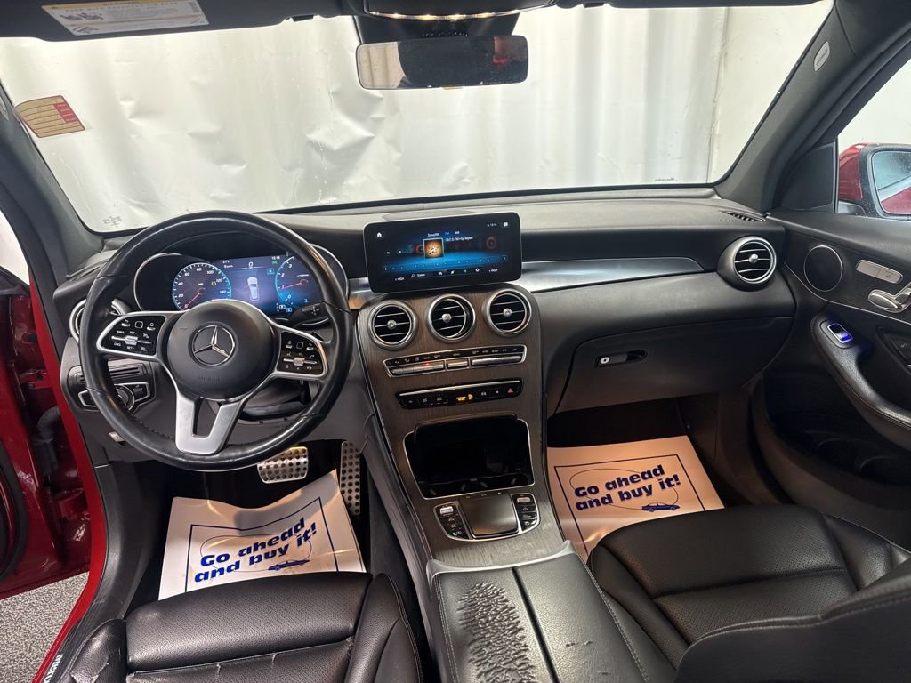Used 2022 Mercedes-Benz GLC 300 4MATIC w/ AMG Line image 19