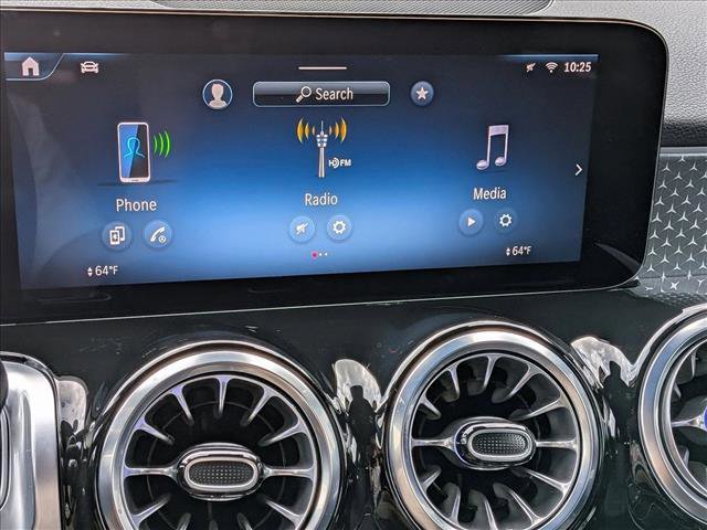 New 2025 Mercedes-Benz GLB 250 image 13