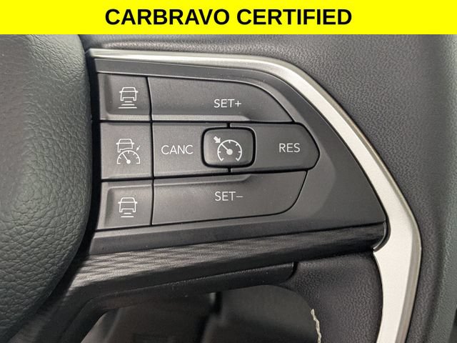 Used 2024 Jeep Grand Cherokee L Altitude RWD image 16