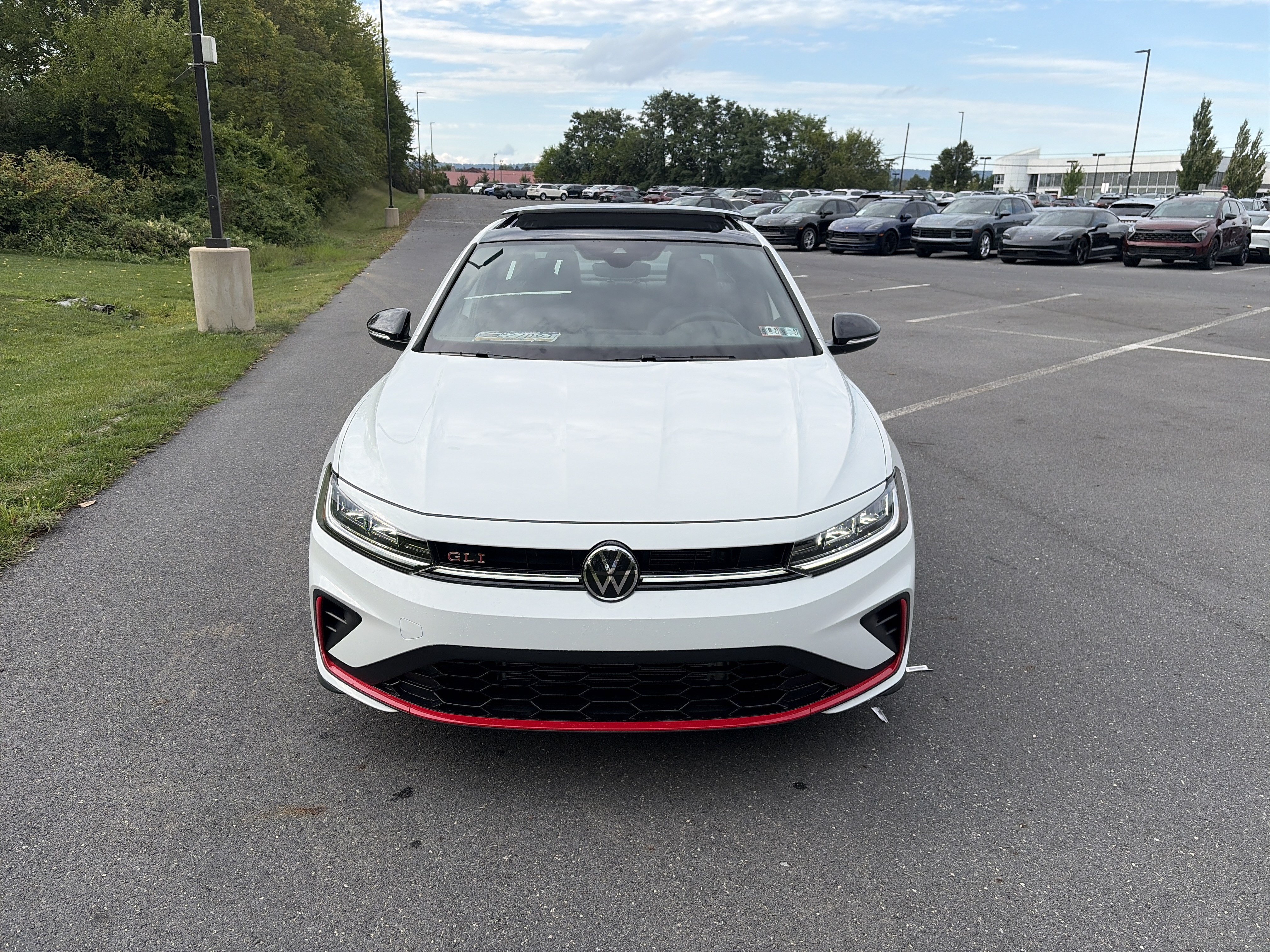 New 2027 Volkswagen Jetta GLI Autobahn FWD image 2