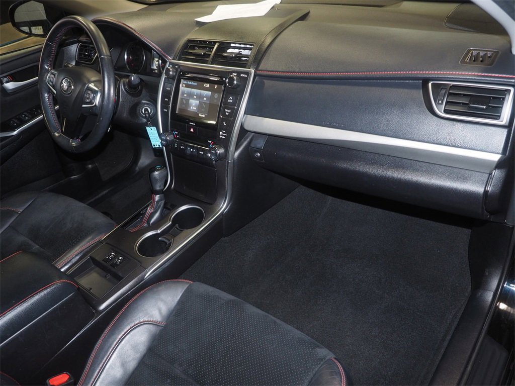 Used 2016 Toyota Camry XLE image 13