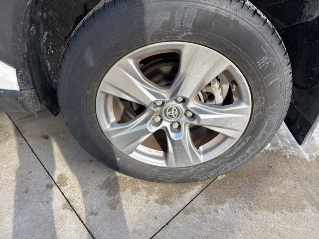 Used 2024 Toyota RAV4 XLE image 12