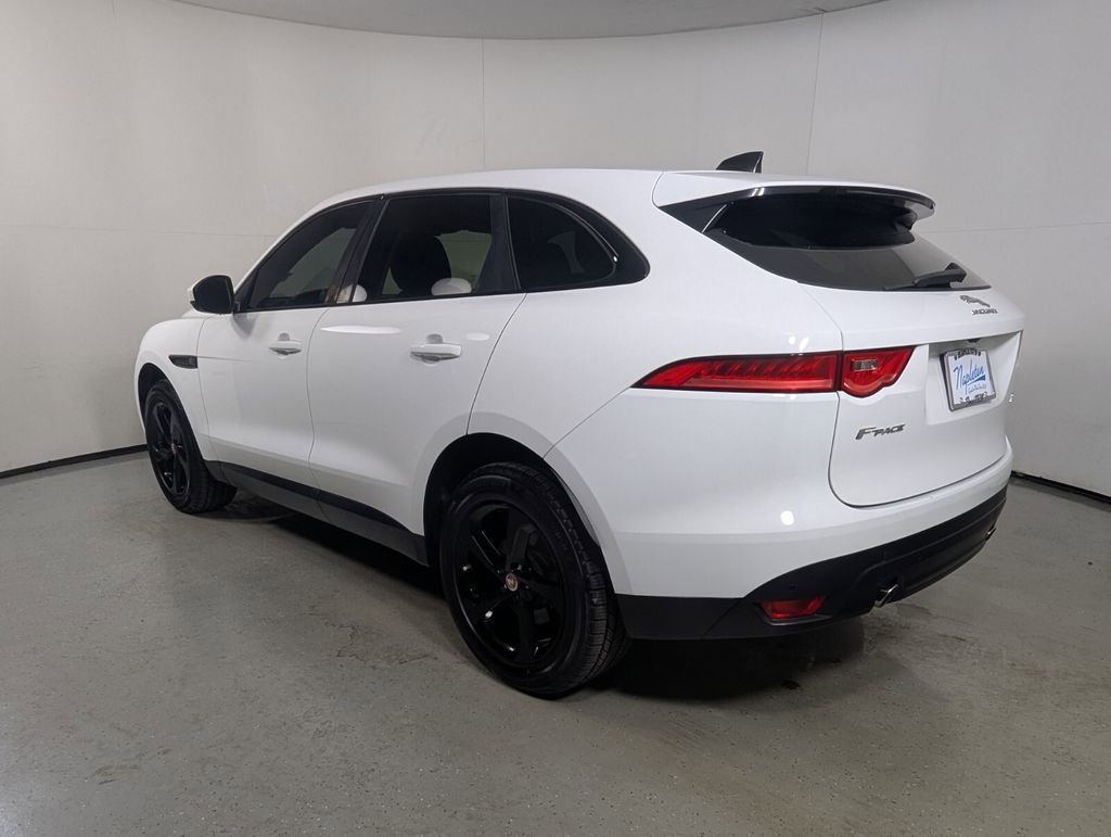 Used 2020 Jaguar F-PACE Premium image 5