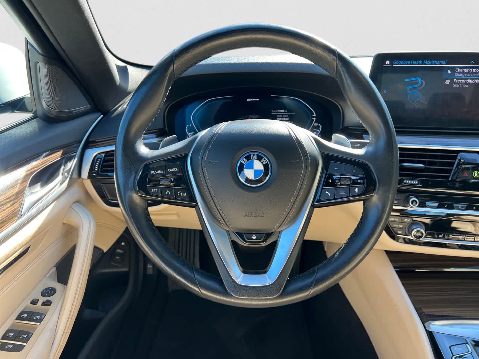 Used 2023 BMW 530e RWD image 13