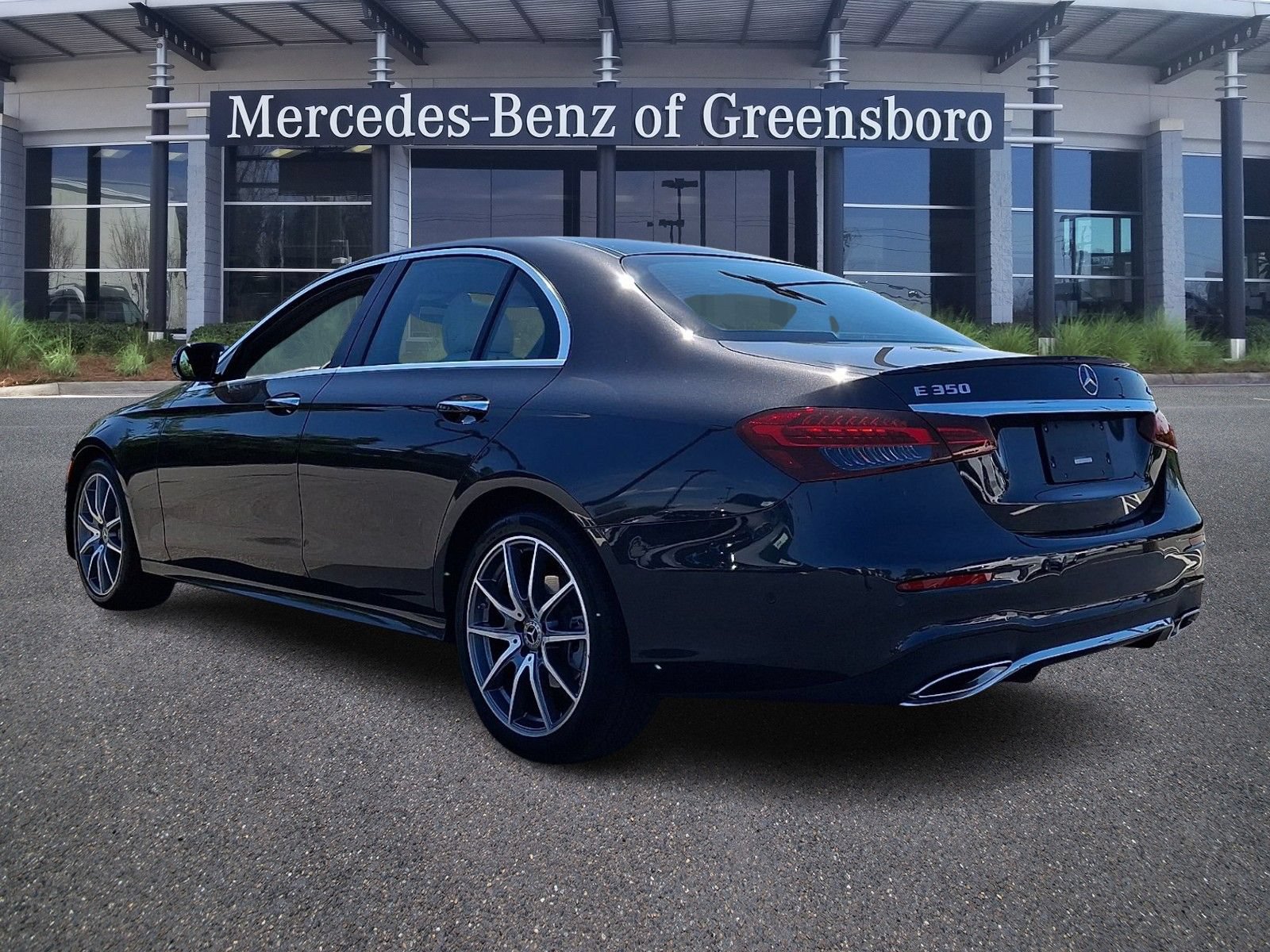 Certified 2023 Mercedes-Benz E 350 4MATIC Sedan image 4