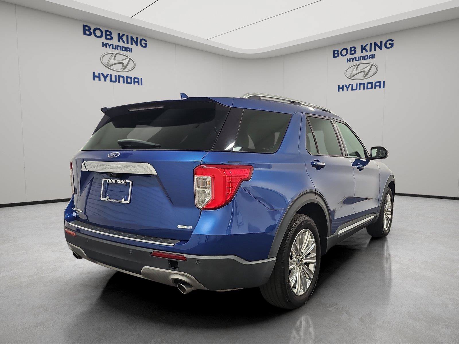 Used 2020 Ford Explorer Limited AWD/4WD image 5