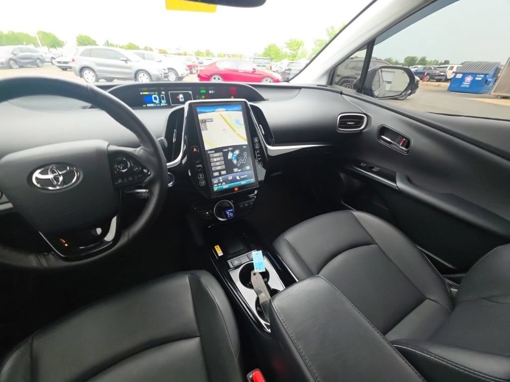 Used 2021 Toyota Prius Prime Limited w/ Carpet Mat Package (TMS) FWD image 28