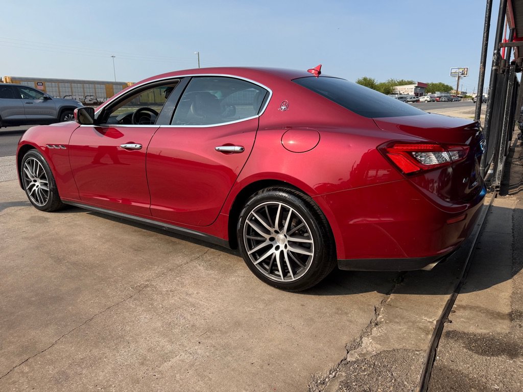 Used 2016 Maserati Ghibli RWD image 3