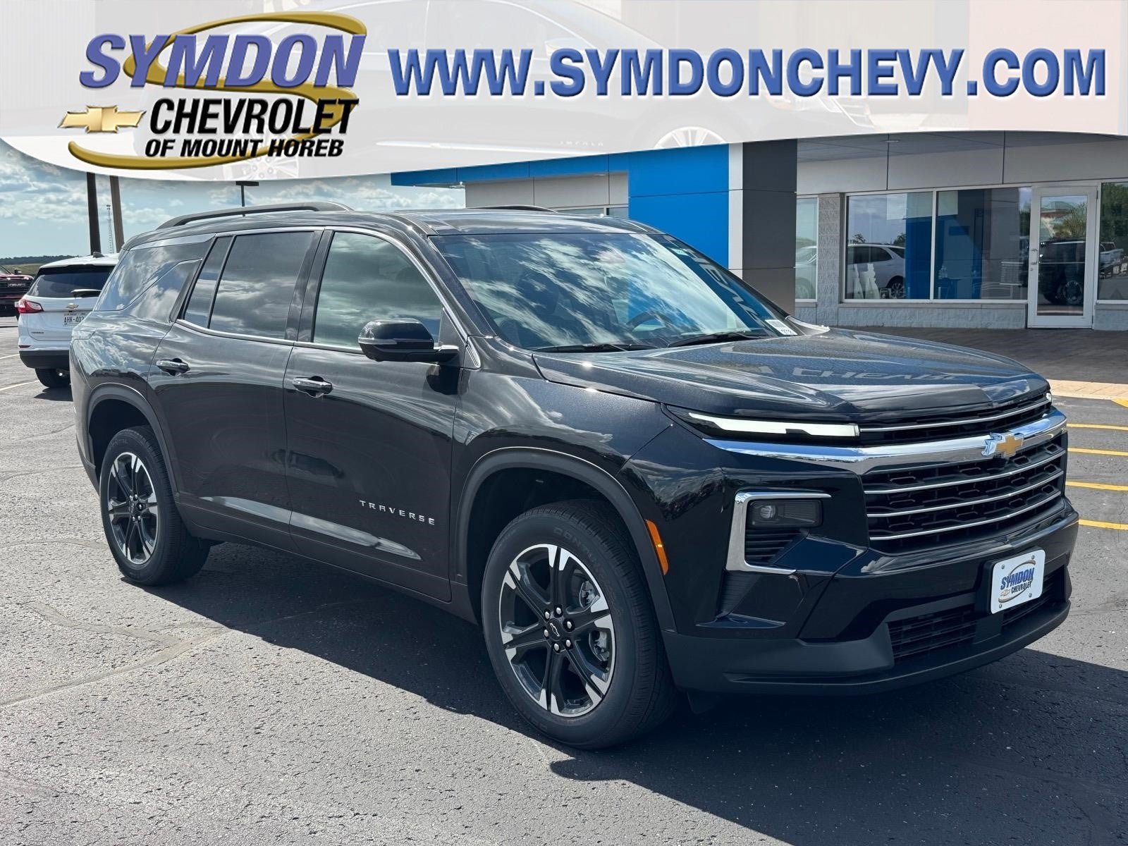New 2027 Chevrolet Traverse LT w/ Sun and Wheel Package